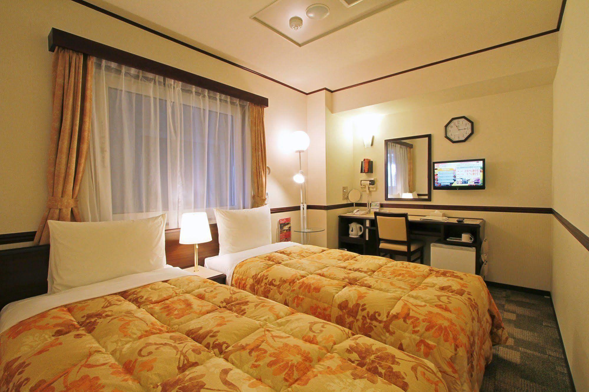Toyoko Inn Shizuoka Fujieda Eki Kita Guchi Exterior photo