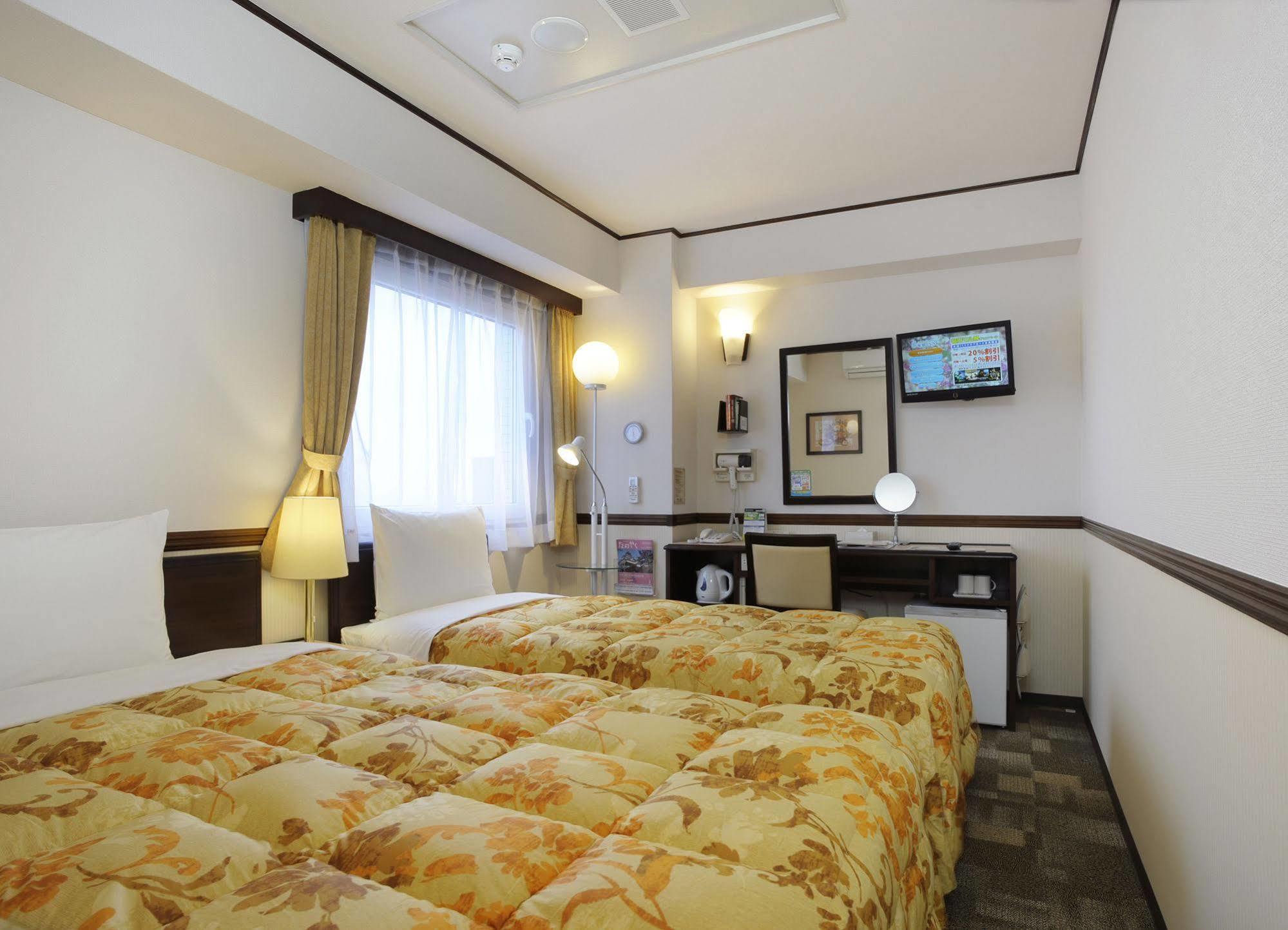 Toyoko Inn Shizuoka Fujieda Eki Kita Guchi Exterior photo